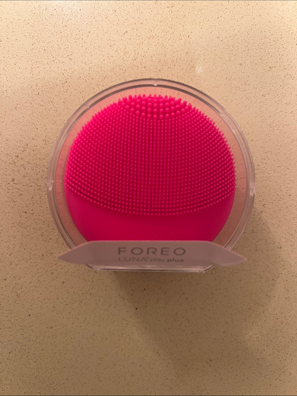 FOREO LUNA Play Plus Facial Cleansing Brush - Pink